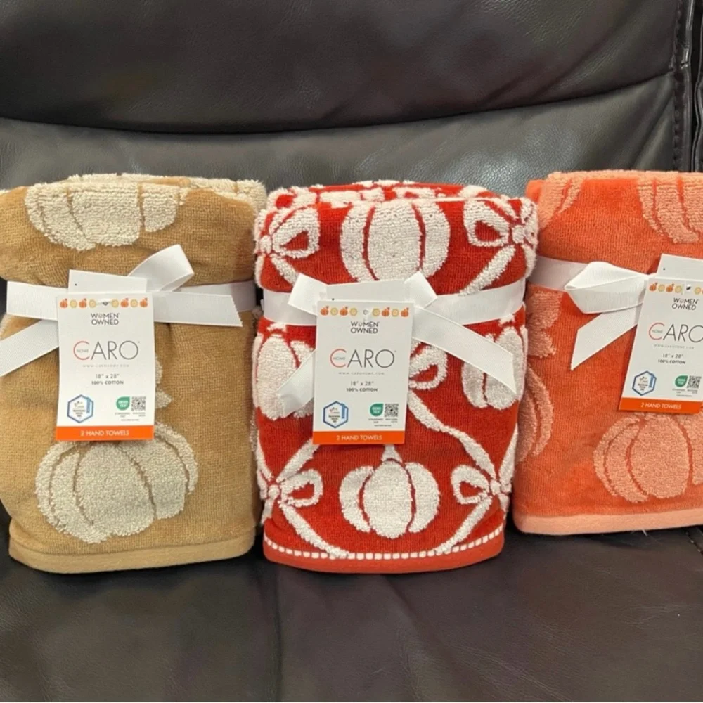 Halloween CARO HOME Pumpkins and Bows Hand Towels, Set of 2